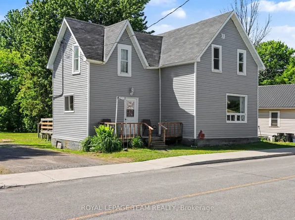 10486 Clark Rd, North Dundas, ON K0E 1S0