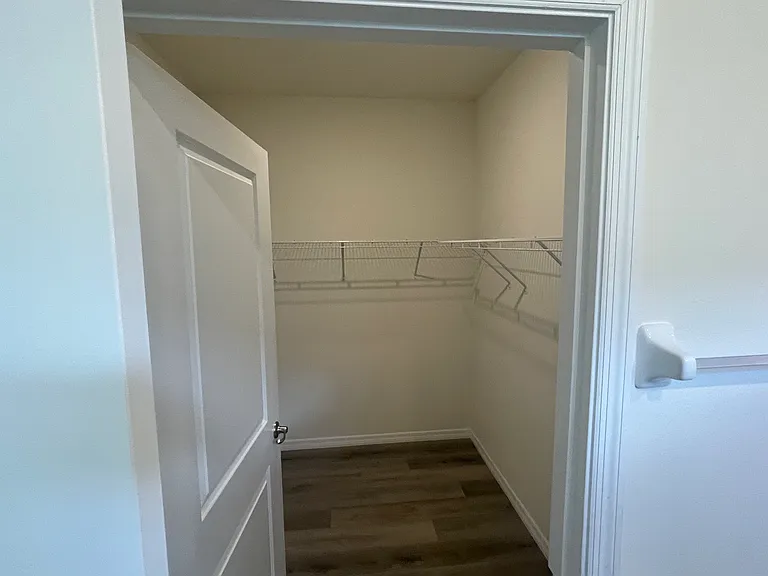 8128 Penrose Pl — Photo 12