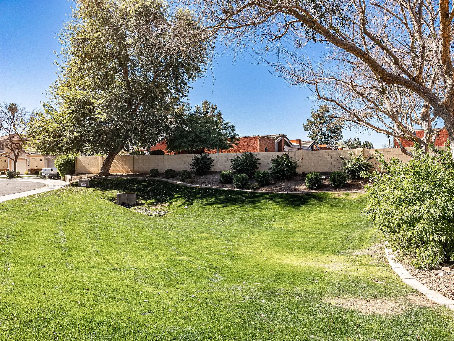 4 bed, 2205 sqft, $3,300 — Photo 4