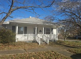 311 W Vine St, Oakland City, IN 47660