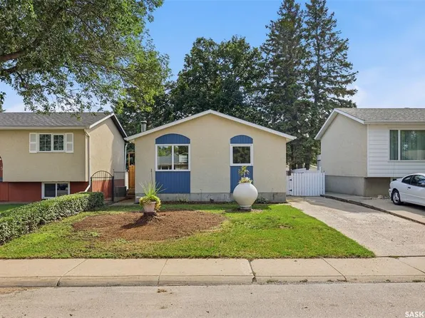 254 McMaster CRESCENT, Saskatoon, SK S7H 4E3