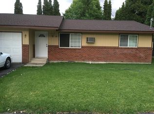 1217 S 18th Ave, Yakima, WA 98902