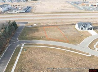 104 Pine Creek Rd, Mankato, MN 56001