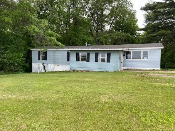 939 75th St, Amery, WI 54001