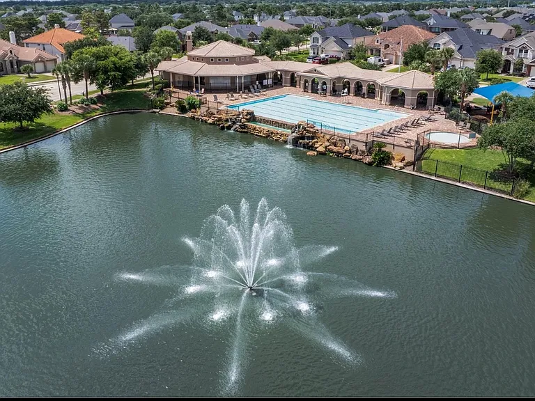 18006 Dunoon Bay Point Ct — Photo 18