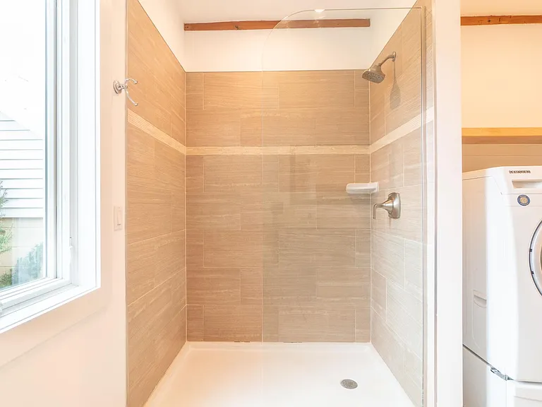 2519 Northwood Ave — Photo 28