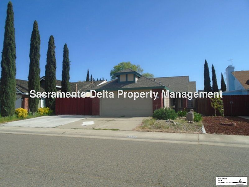 2nd image of 8962 Emsdale Way