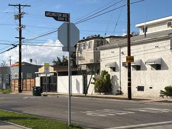 5th image of 5931 S Arlington Ave