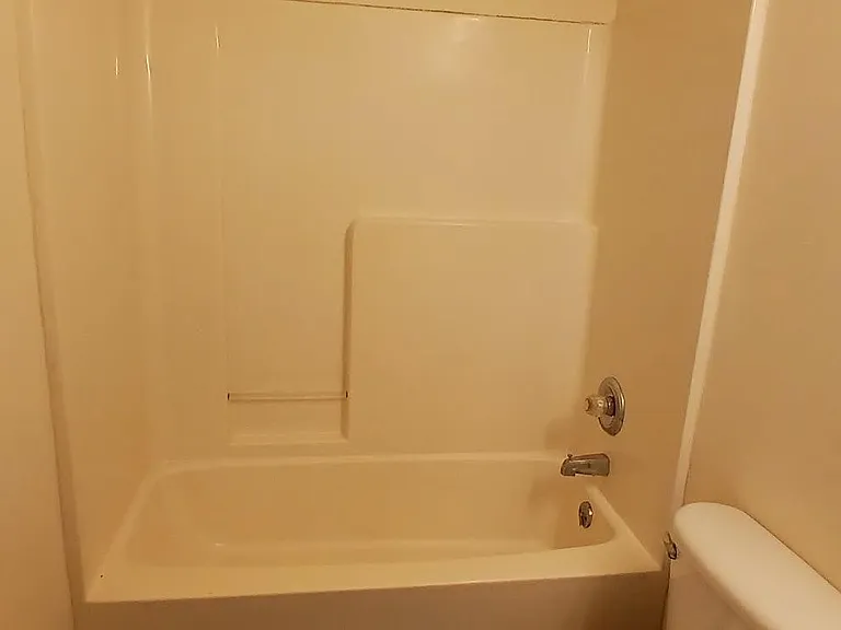 104 Woodmont Ave — Photo 6