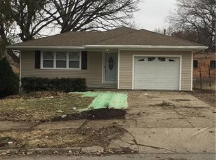 2611 Pacific St, Saint Joseph, MO 64507