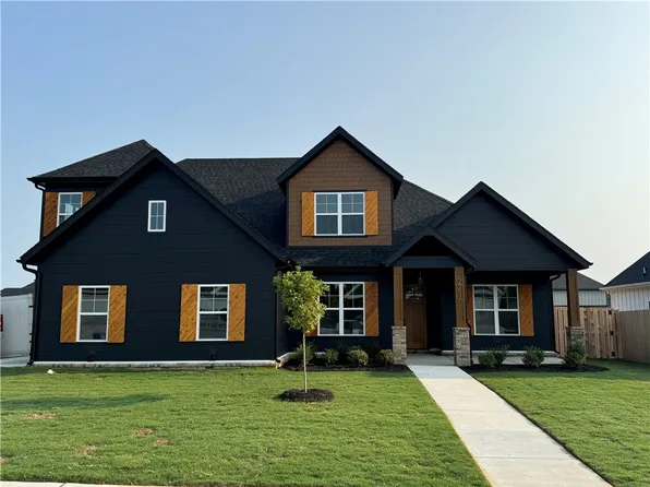 2716 Nova Ave, Lowell, AR 72745