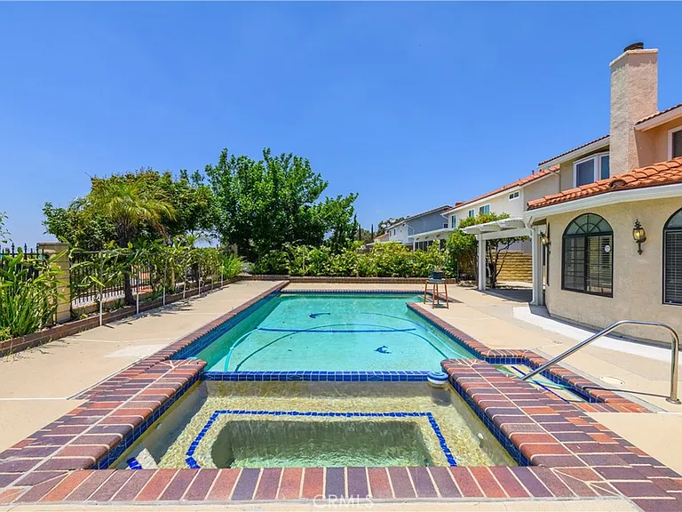 21786 Santaquin Dr — Photo 46