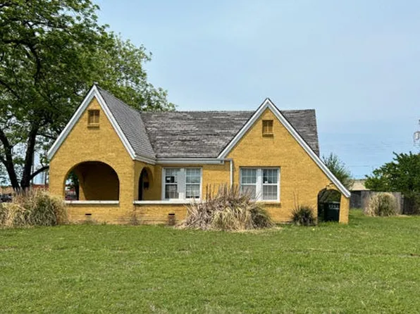 201 E Davis Ave, Davis, OK 73030