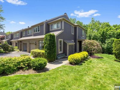 289 Vista View Dr, Mahwah, NJ, 07430