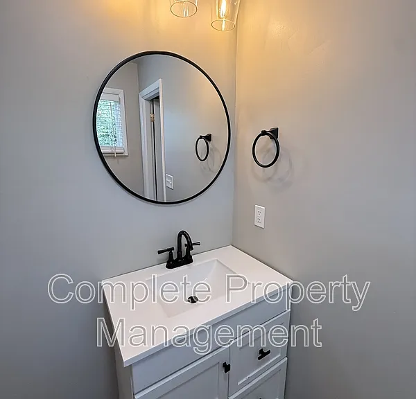 3153 Woodhaven Dr — Photo 16