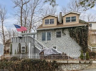 20 Daydream Ln, Andover, NJ 07821