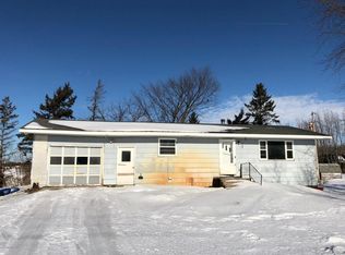 59835 345th St, Warroad, MN 56763