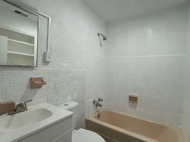 185 Springtree Rd — Photo 15