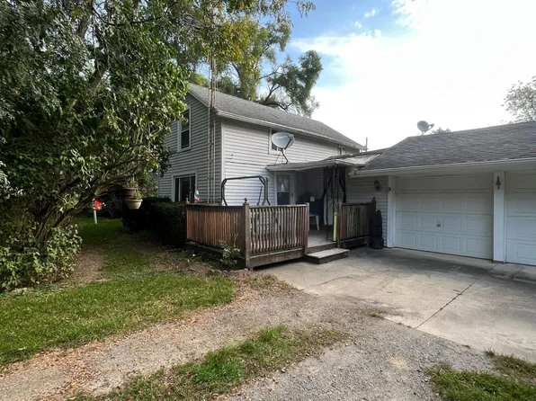 9545 Gates Rd, Clarklake, MI 49234