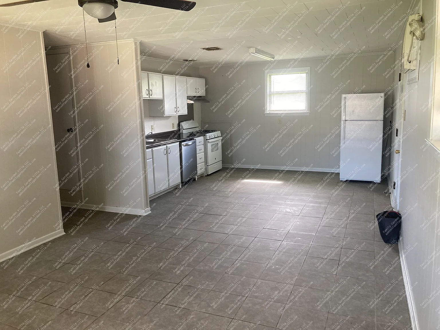 3 bed, 1300 sqft, $1,500 — Photo 3