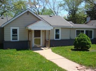 2496 N Fisk Dr, Bloomfield, WI 53105