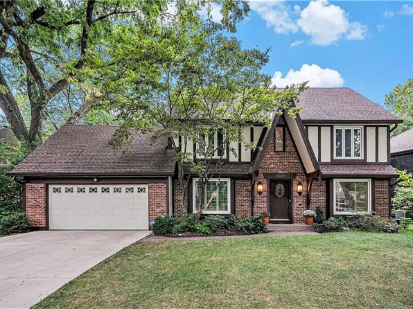 10220 Hardy Dr, Overland Park, KS 66212