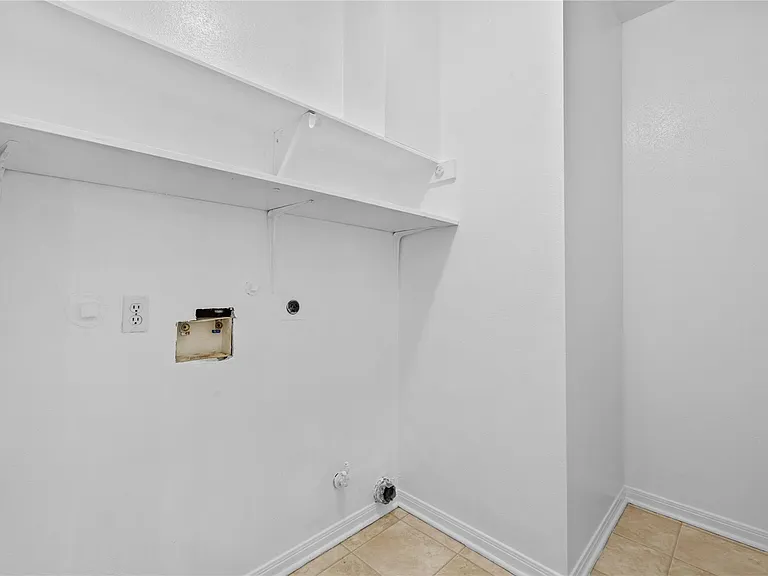 2106 Hawks Rd — Photo 27