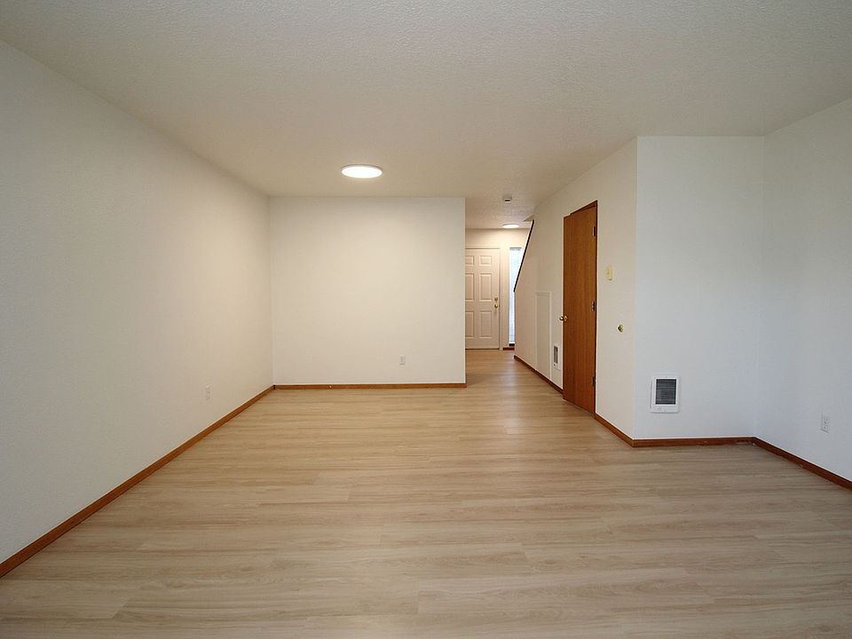 Building Photo 5