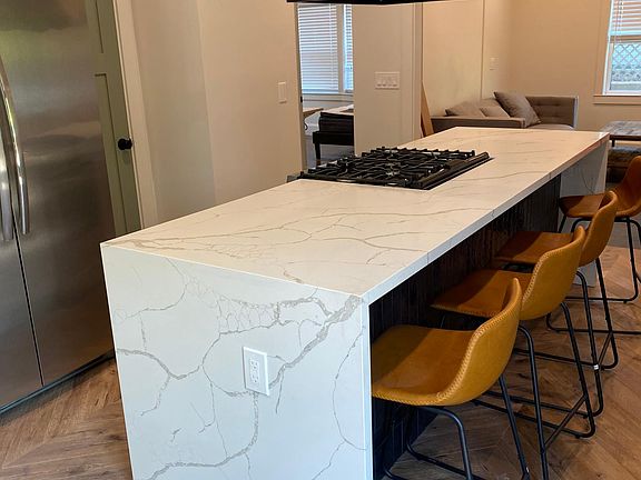 4th image of 1906 Delaware St