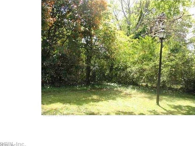 2nd image of 6407 Sewells Point Rd