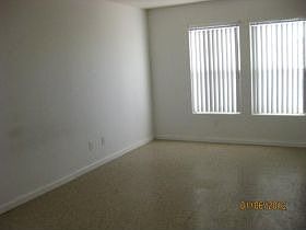 4th image of 6345 Sycamore Grove Ct