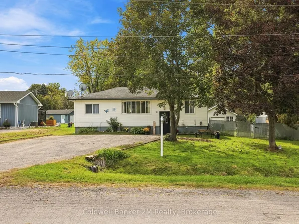 31 Johnston St, Georgina, ON L0E 1N0