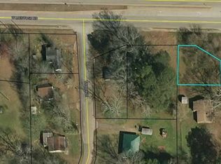 1796 W McIntosh Rd, Griffin, GA 30223