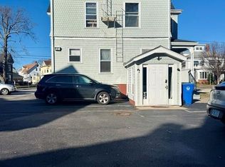 209 Cottage St #3, Pawtucket, RI 02860