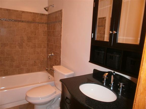 3rd image of 374 Thomas Dr