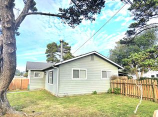 902 Fresno St, Crescent City, CA 95531