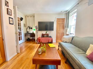 27 Thacher St #2, Boston, MA 02113