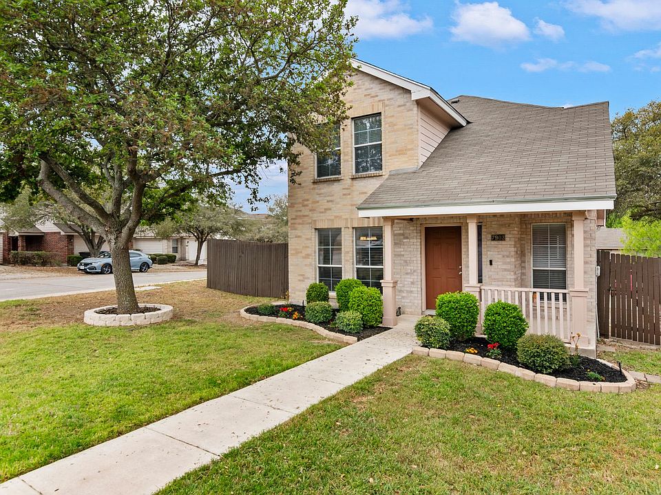 1st image of 7903 Woodchase Dr