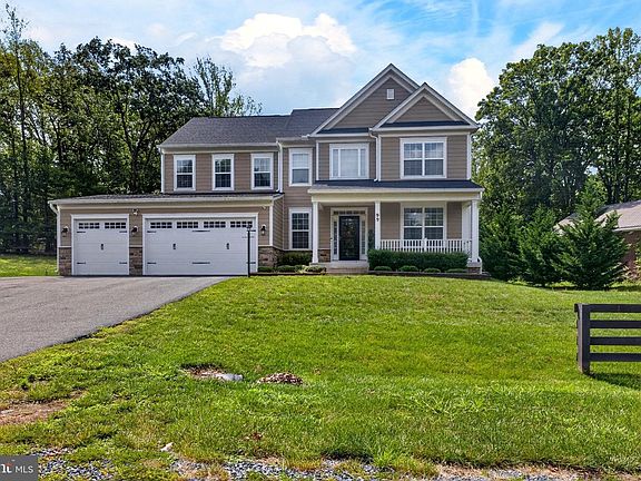 3rd image of 99 Black Hawk Dr