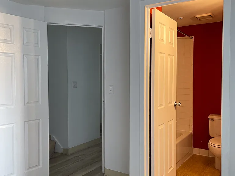 116 Court St — Photo 11