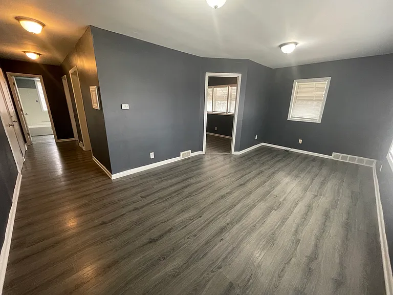 808 Florida Ave — Photo 12