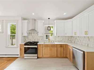 1314 Chalkstone Ave, Providence, RI, 02908