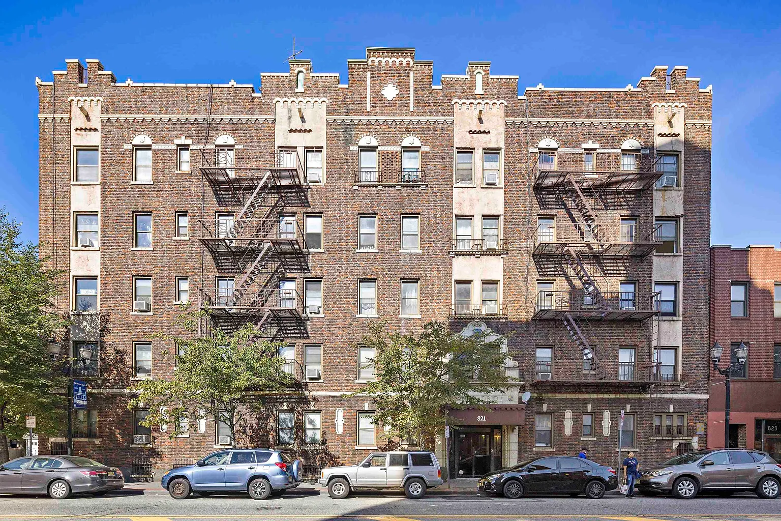 821 Bergen Ave APT C4 photo 1