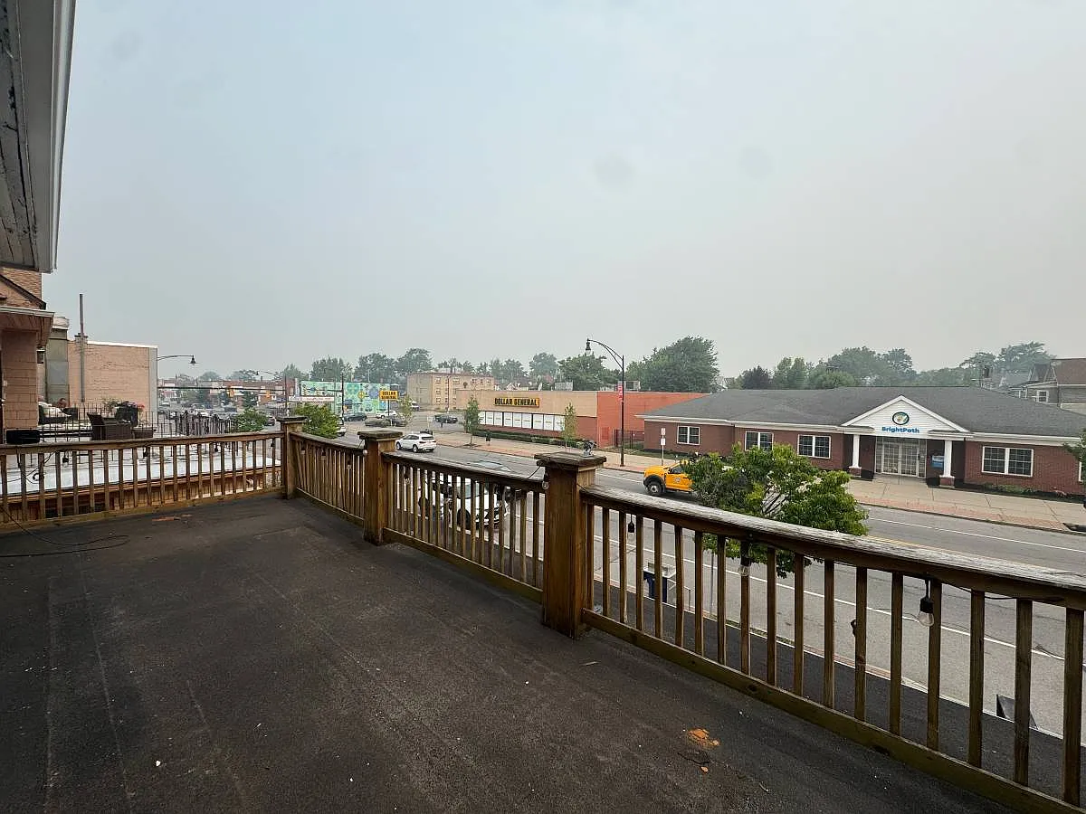 3 bed, 1250 sqft, $1,600 — Photo 4