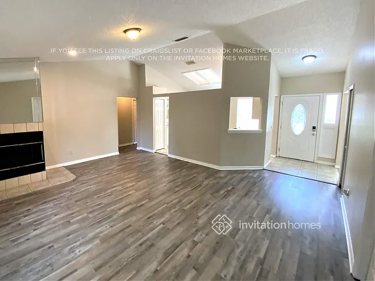 7737 Rockridge Dr W — Photo 3