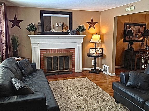 2nd image of 47 Endicott Dr