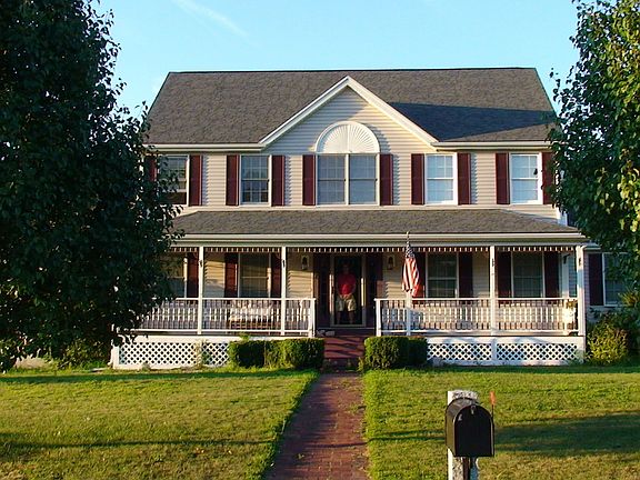 Master Bedroom to right/ In Law to left behind tree