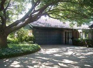 8104 Rush St, Benbrook, TX 76116