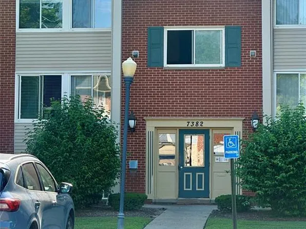 7382 Central St APT 2, Westland, MI 48185
