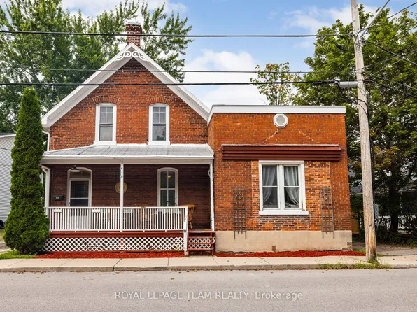 201 William St #199, Carleton Place, ON K7C 1X2